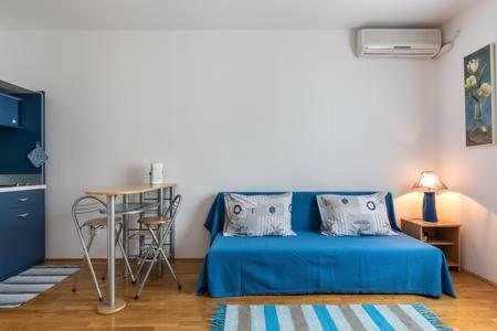 Charming Center Apartment