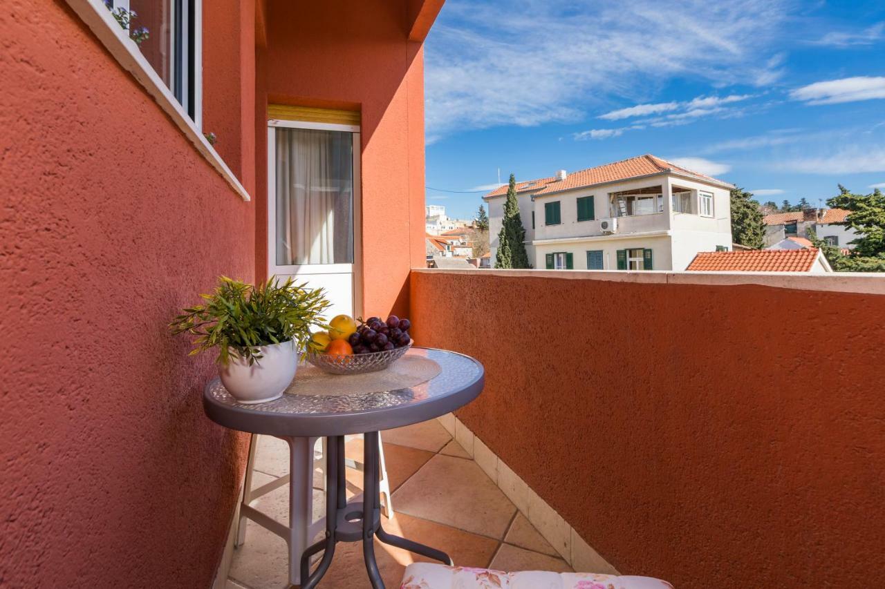 Apartment Old Town With Sea View Split