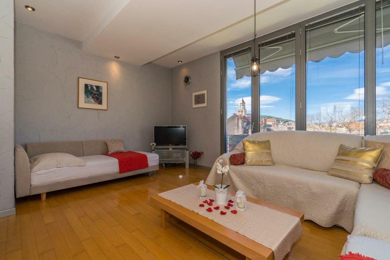 Apartment Old Town With Sea View Split