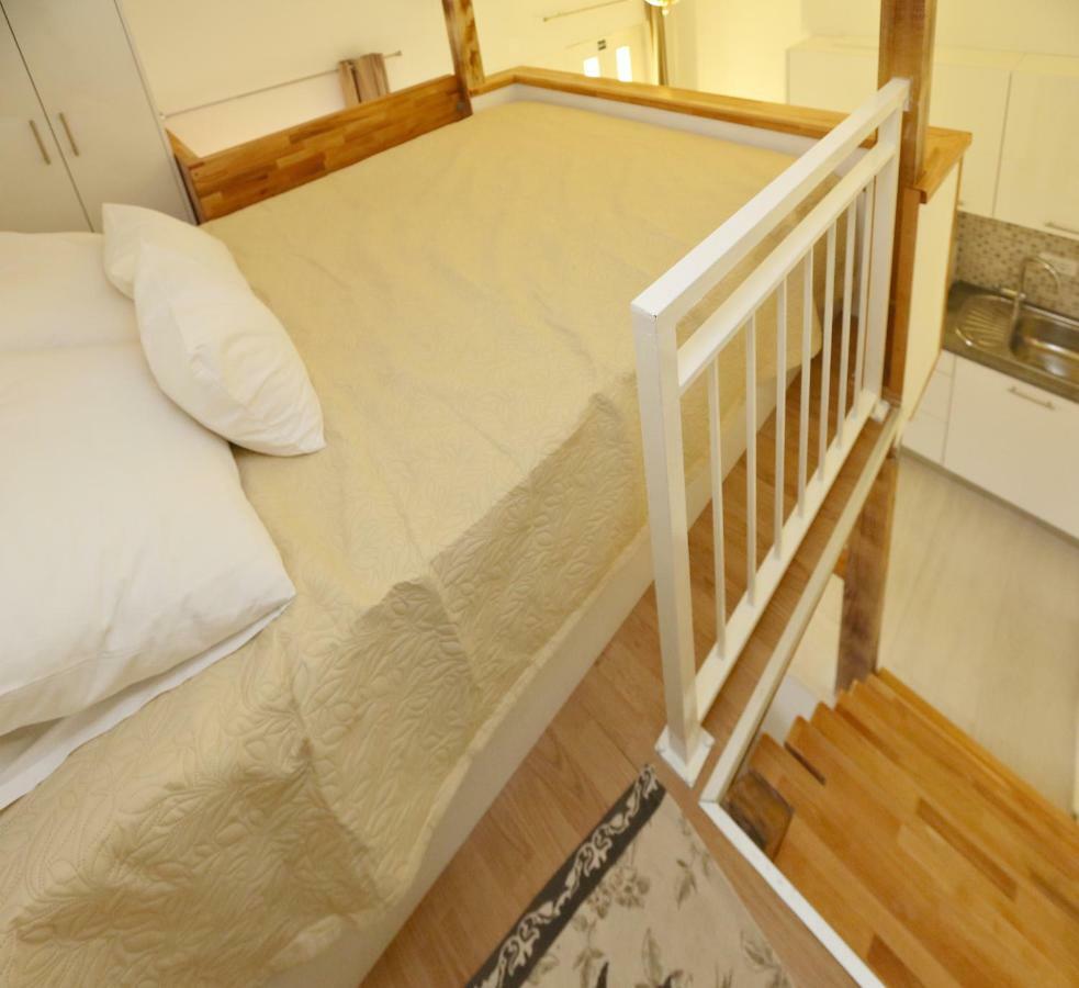 Tomas Art & Tomas Cave Apartman
