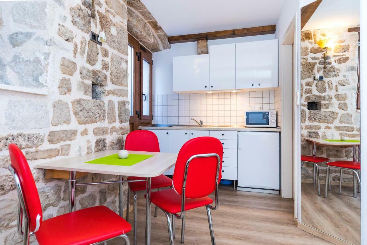 Apartment First Vestibul