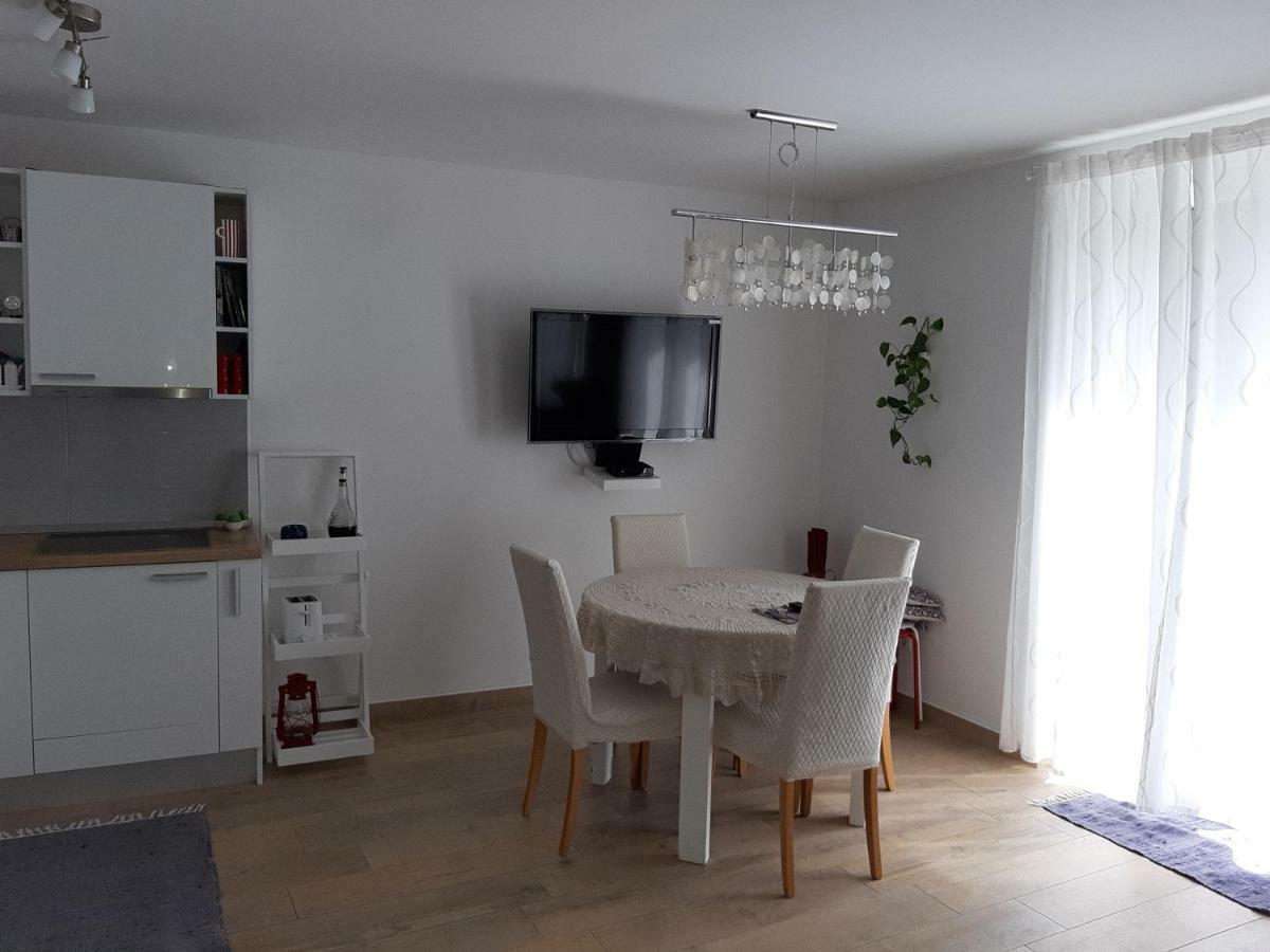 Mediterraneo Apartman *