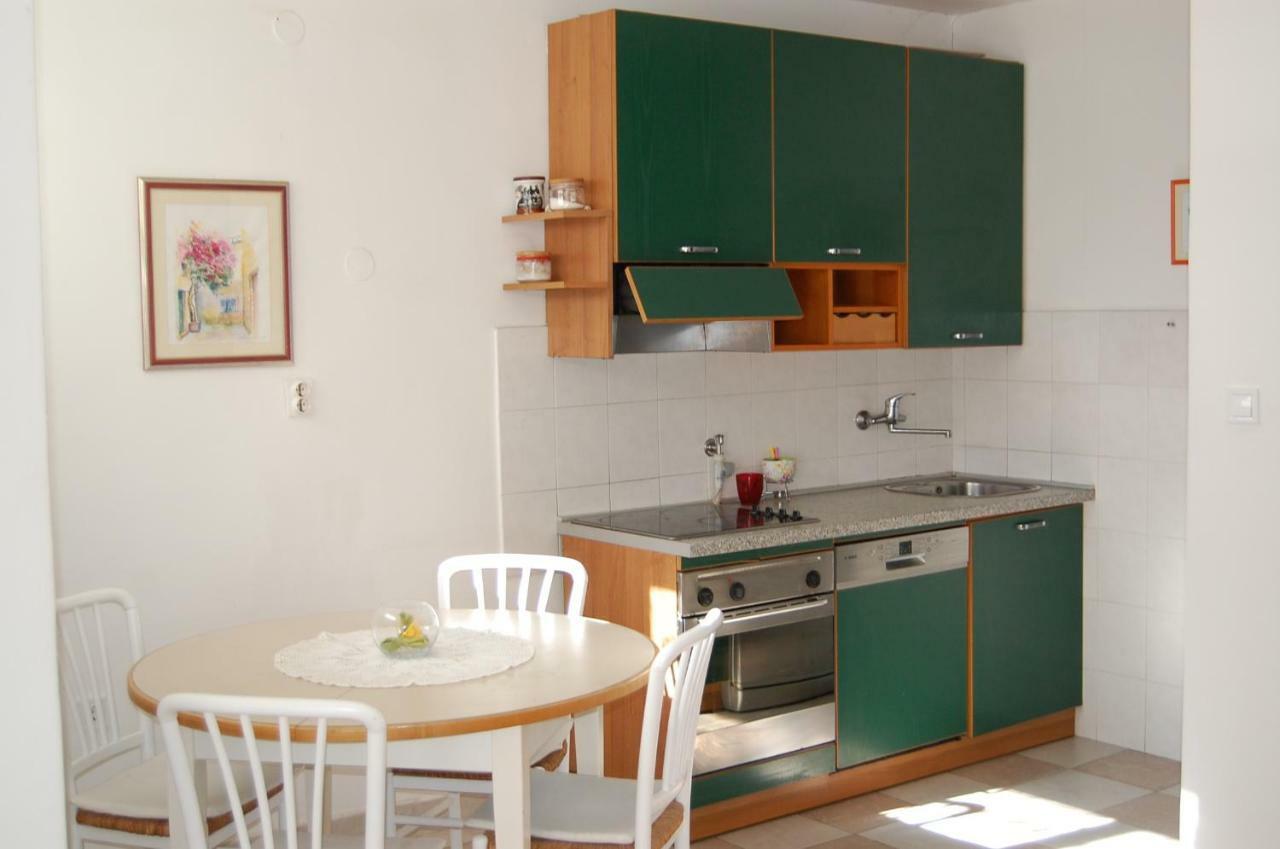 Definis Apartment