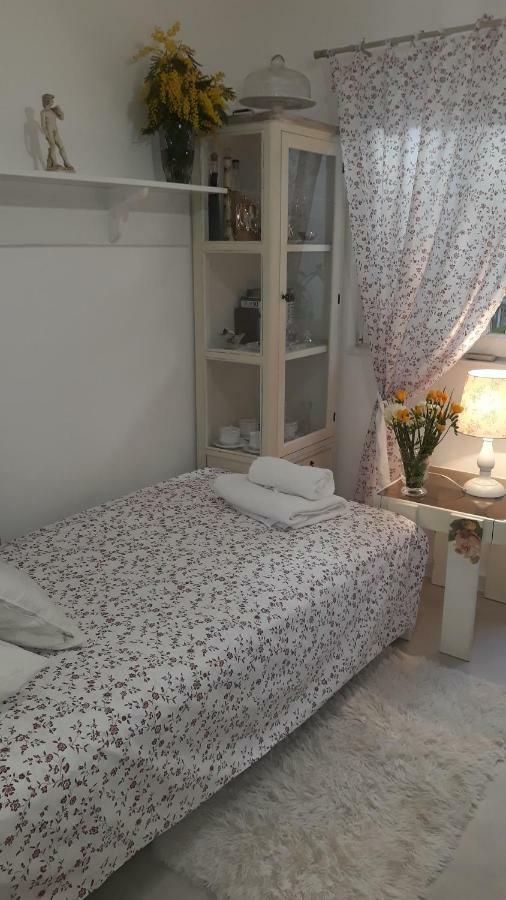 Angie Apartment
