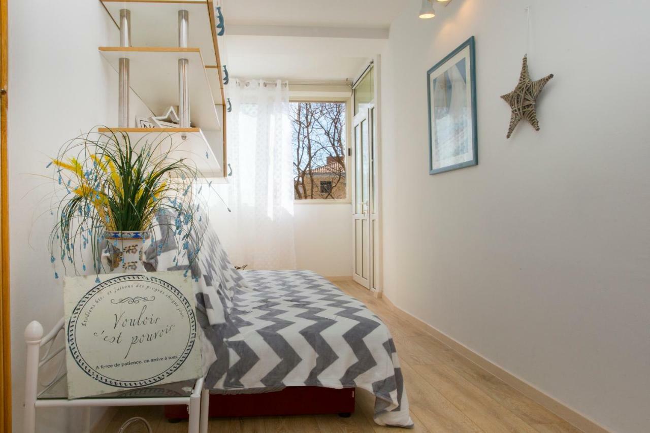 Aurora Apartment