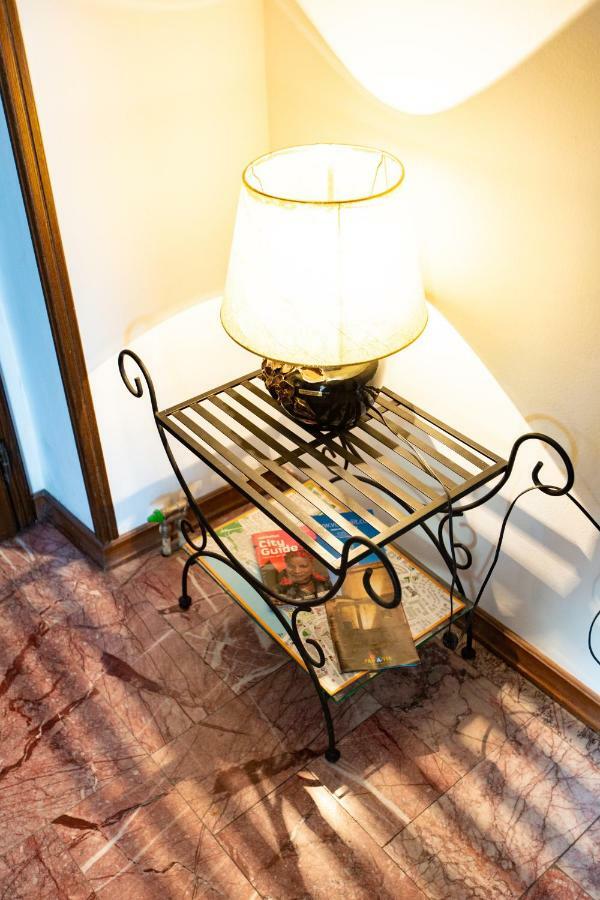 Vialli Apartment *