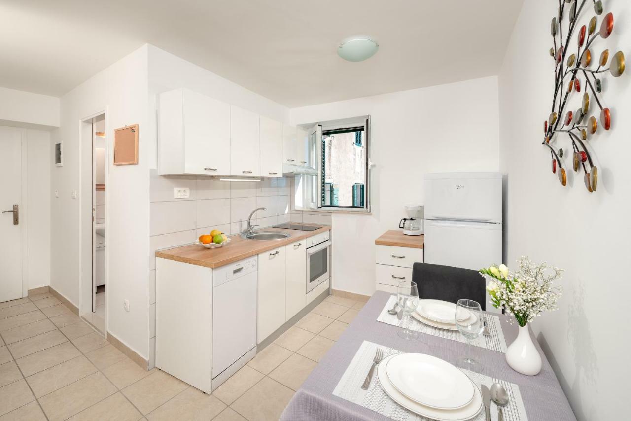 Adventure Apartment *