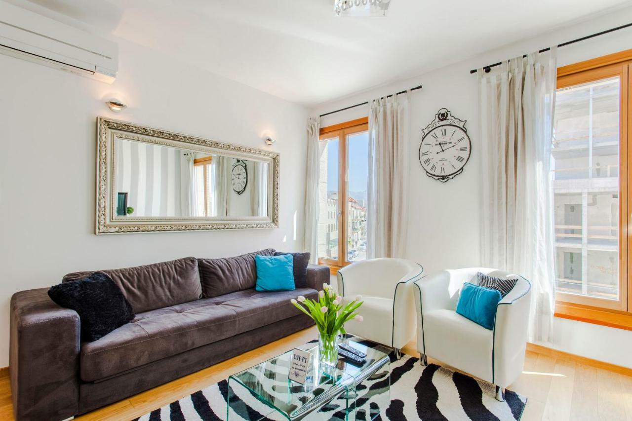 New Luxury Nives On Seaside Split