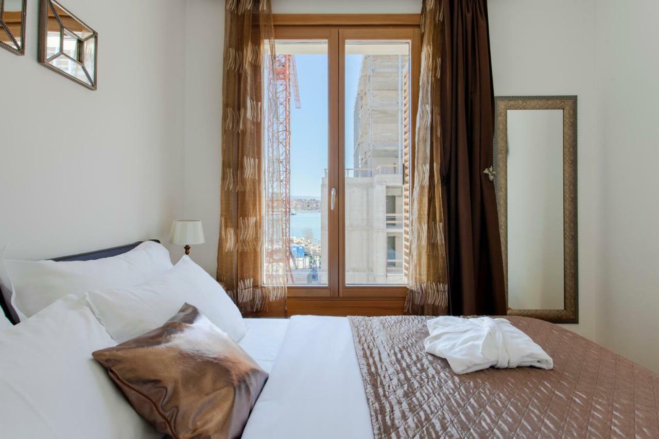 New Luxury Nives On Seaside