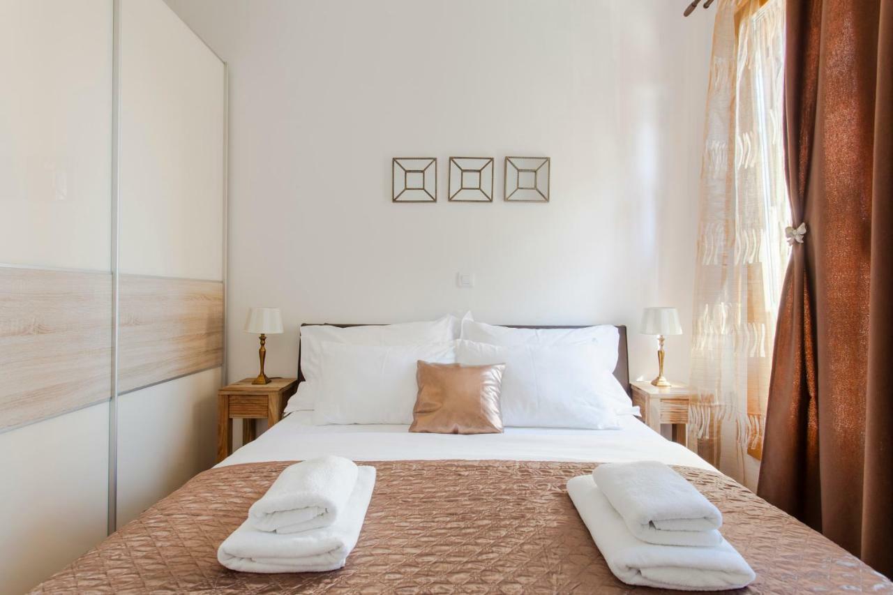 New Luxury Nives On Seaside