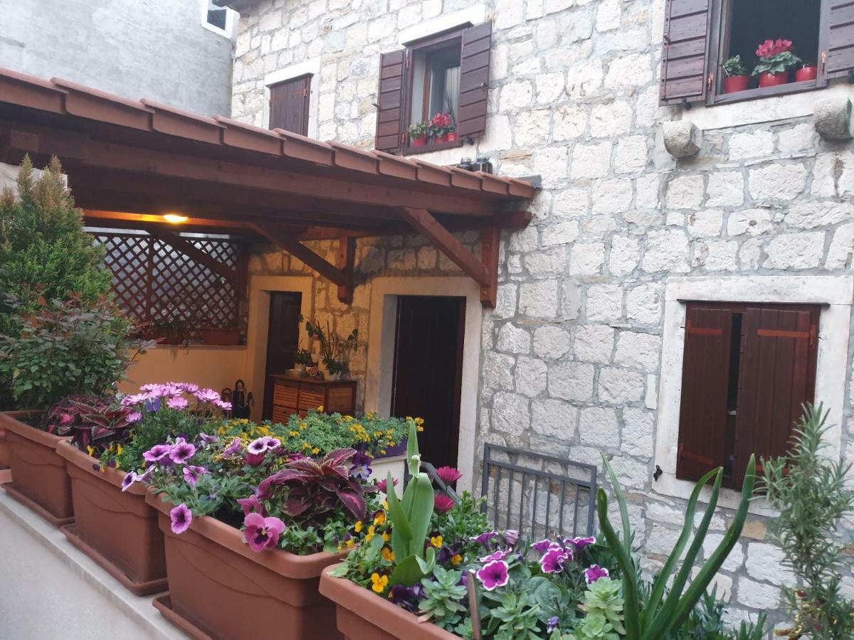 Apartments And Rooms Villa Lina * Split