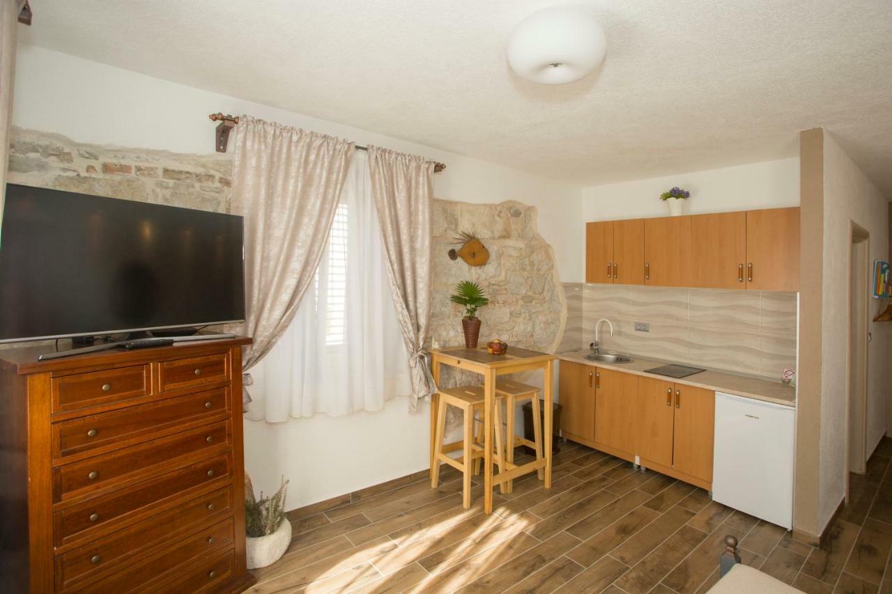 Bossa Apartment Split
