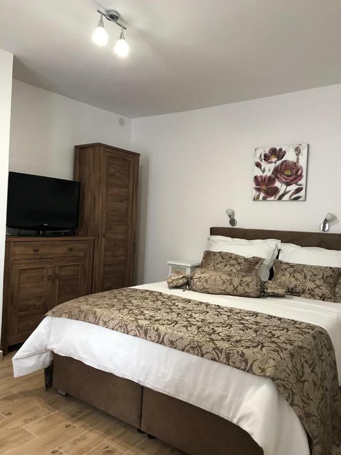 Apartment Center Roko *