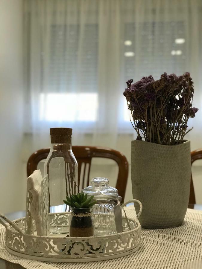 M&r Apartment *