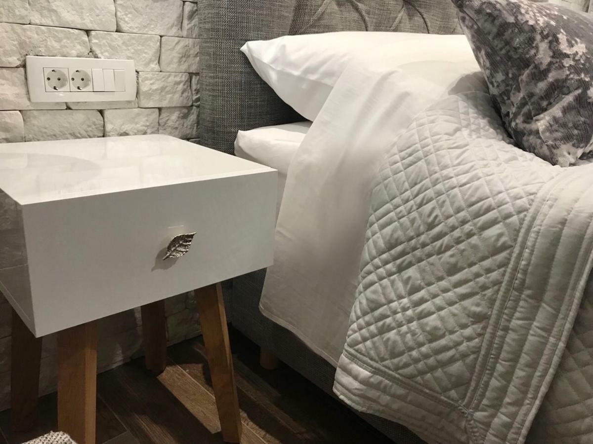 Tessera Apartman *
