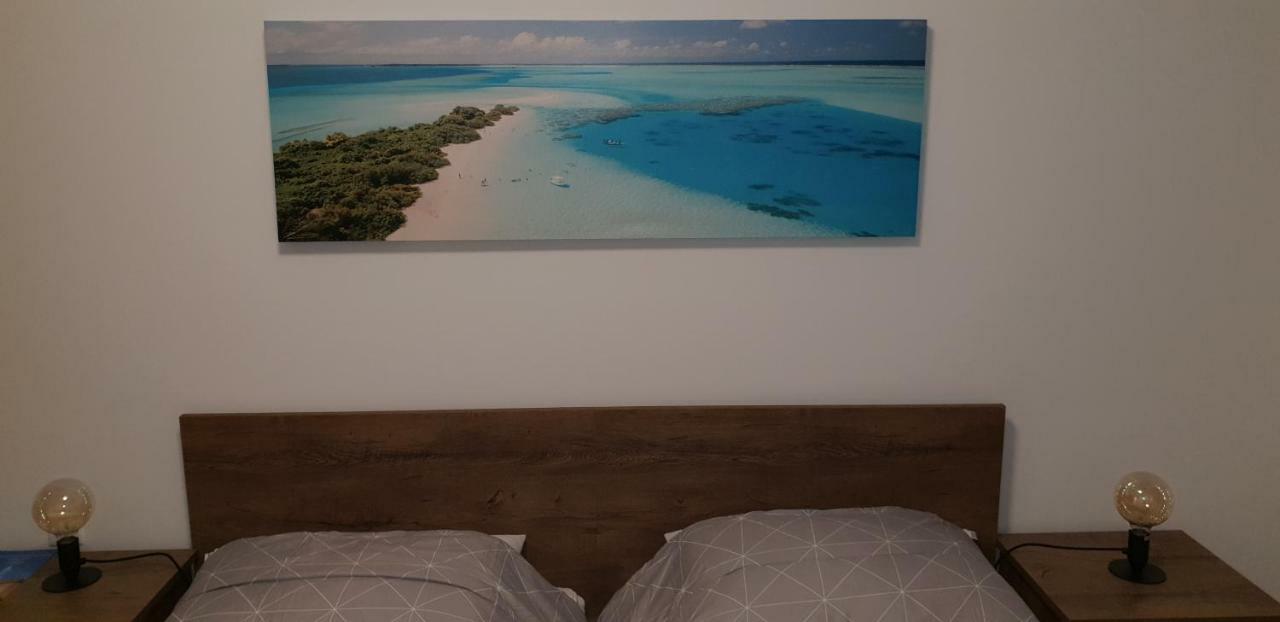 Sea View Tiho Apartment *
