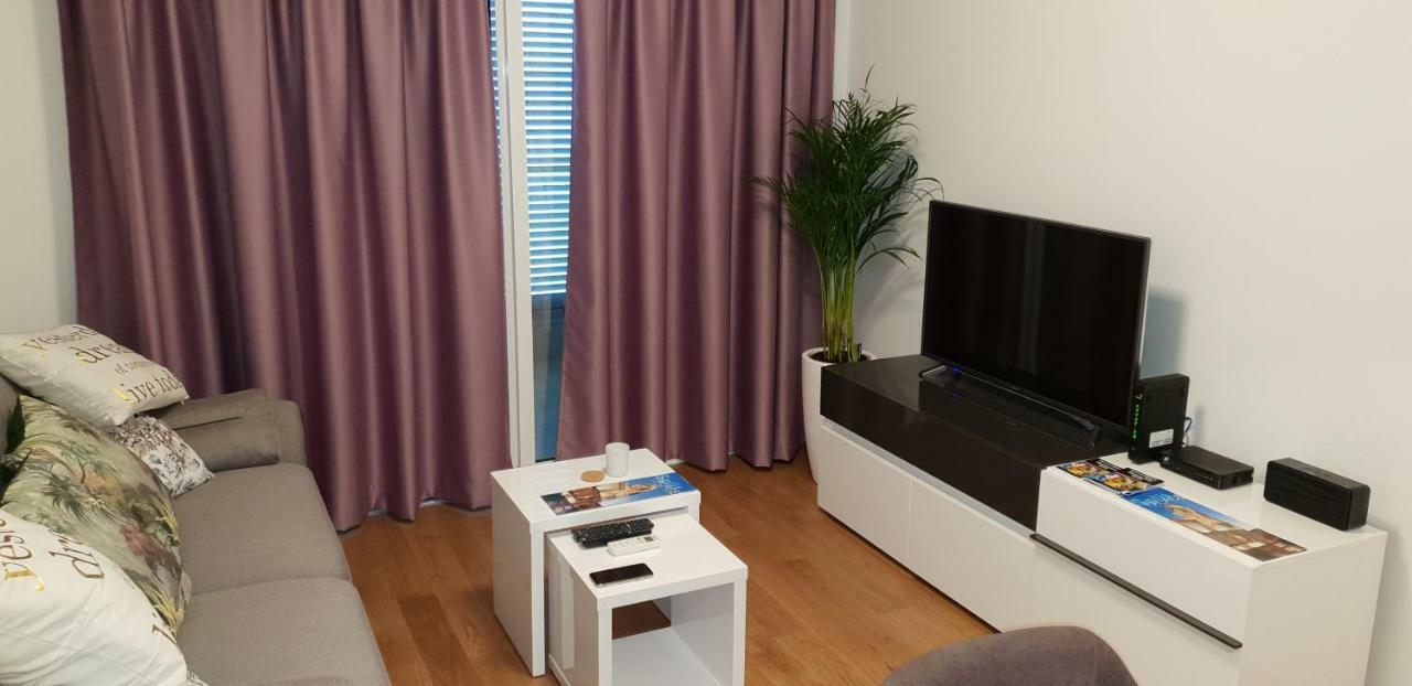 Apartment Sea View Tiho Split