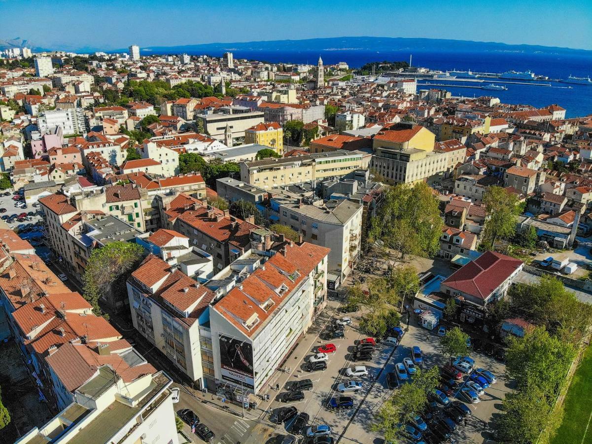 Pelenito Apartment Split