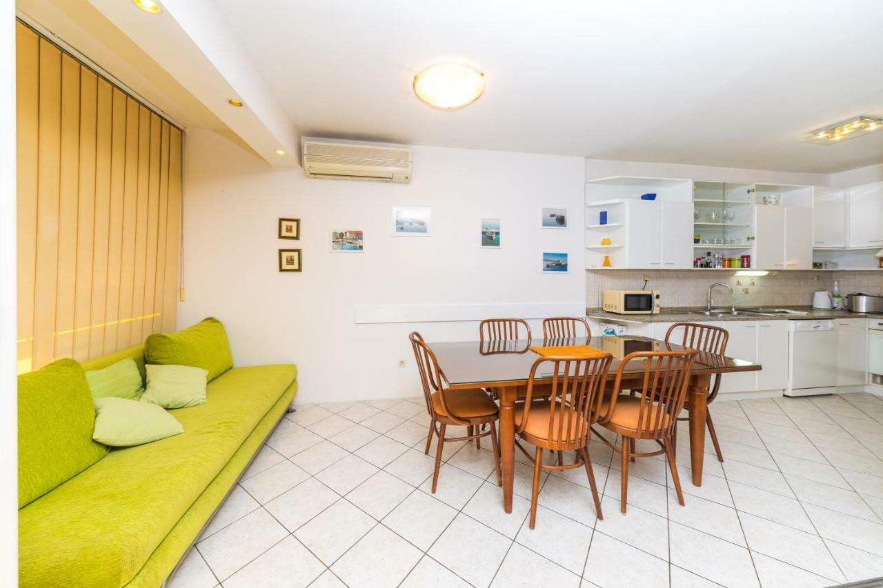 Pelenito Apartment
