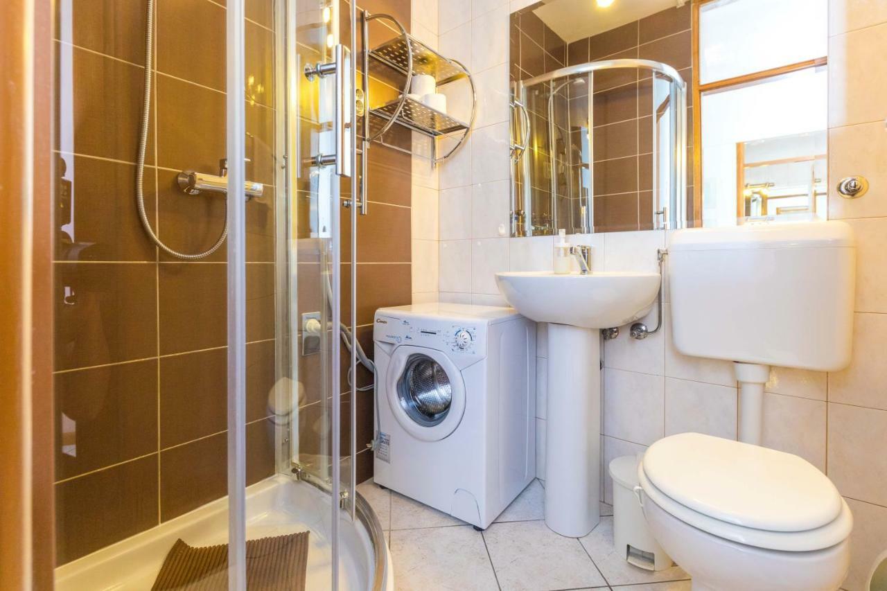 Pelenito Apartment Split