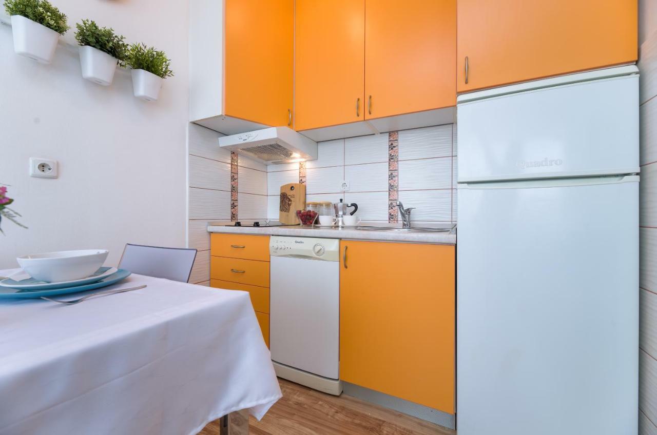 Kristina, Comfortable And Close To The Center Apartment
