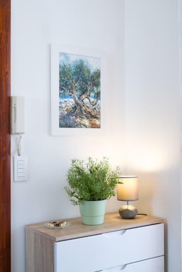 Kristina, Comfortable And Close To The Center Apartment