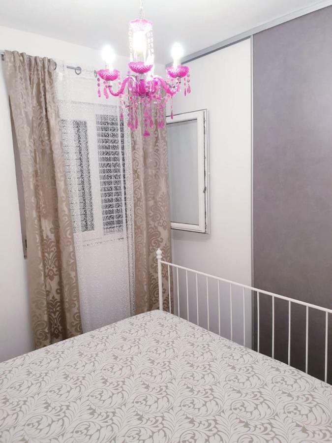 Marci 2 With Parking Place Apartamento *