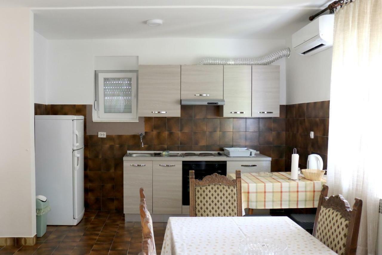 Velin Apartamento