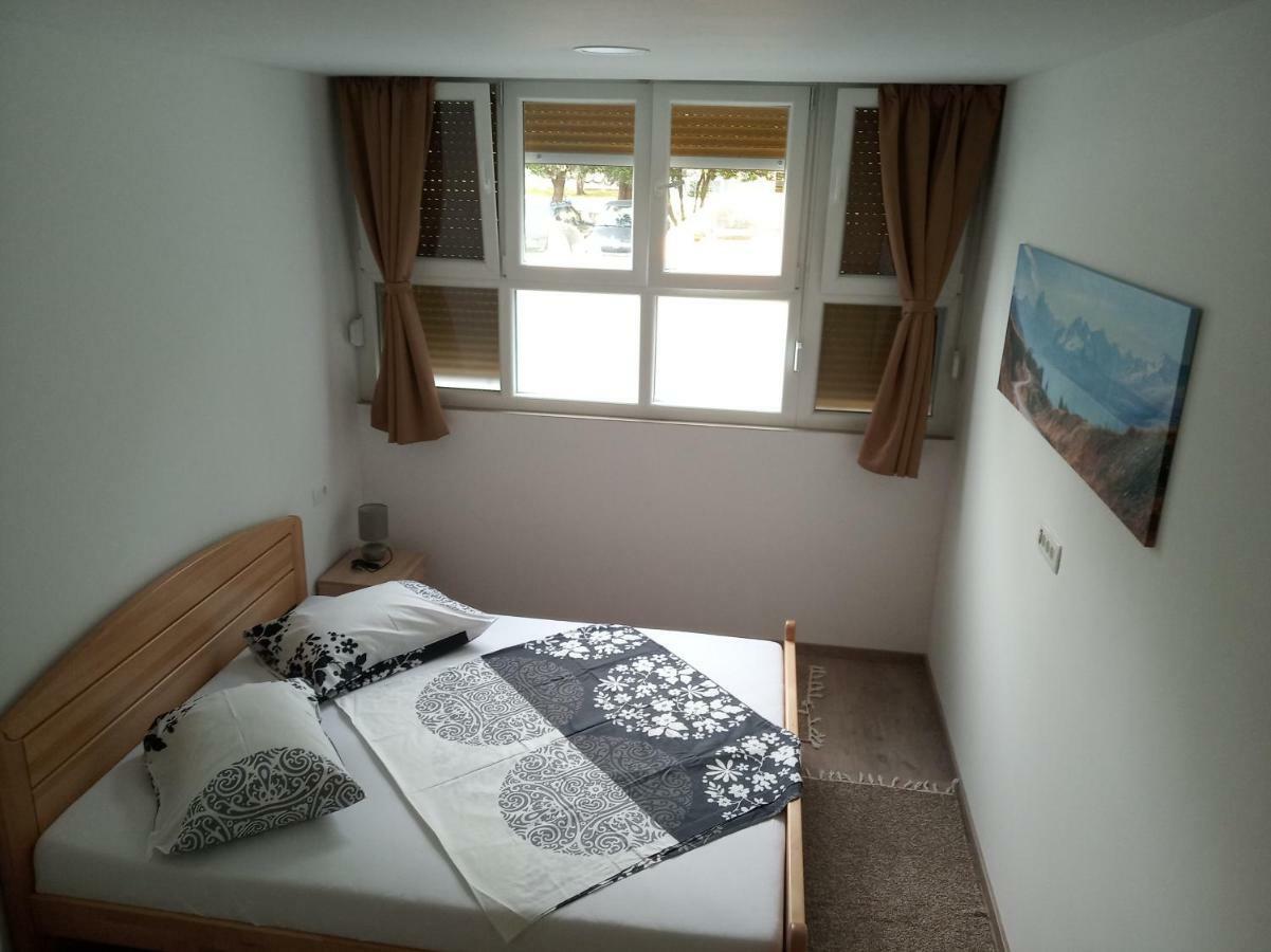 Odyssey Apartment Split