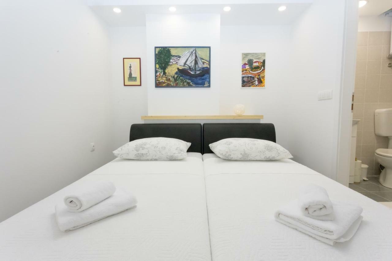 Apartman Maestro Metallic