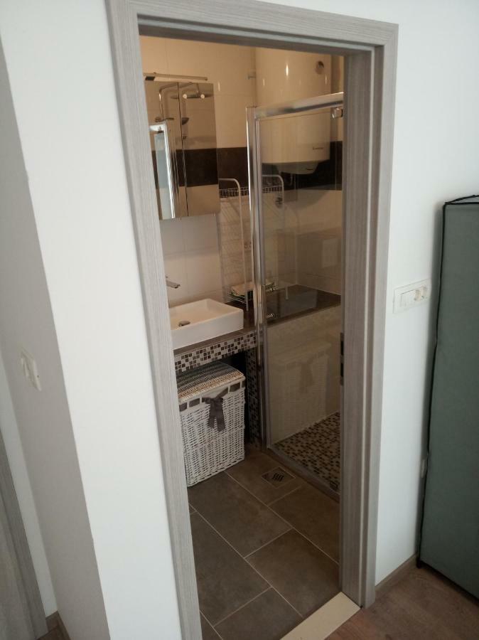 Apartment Odyssey *