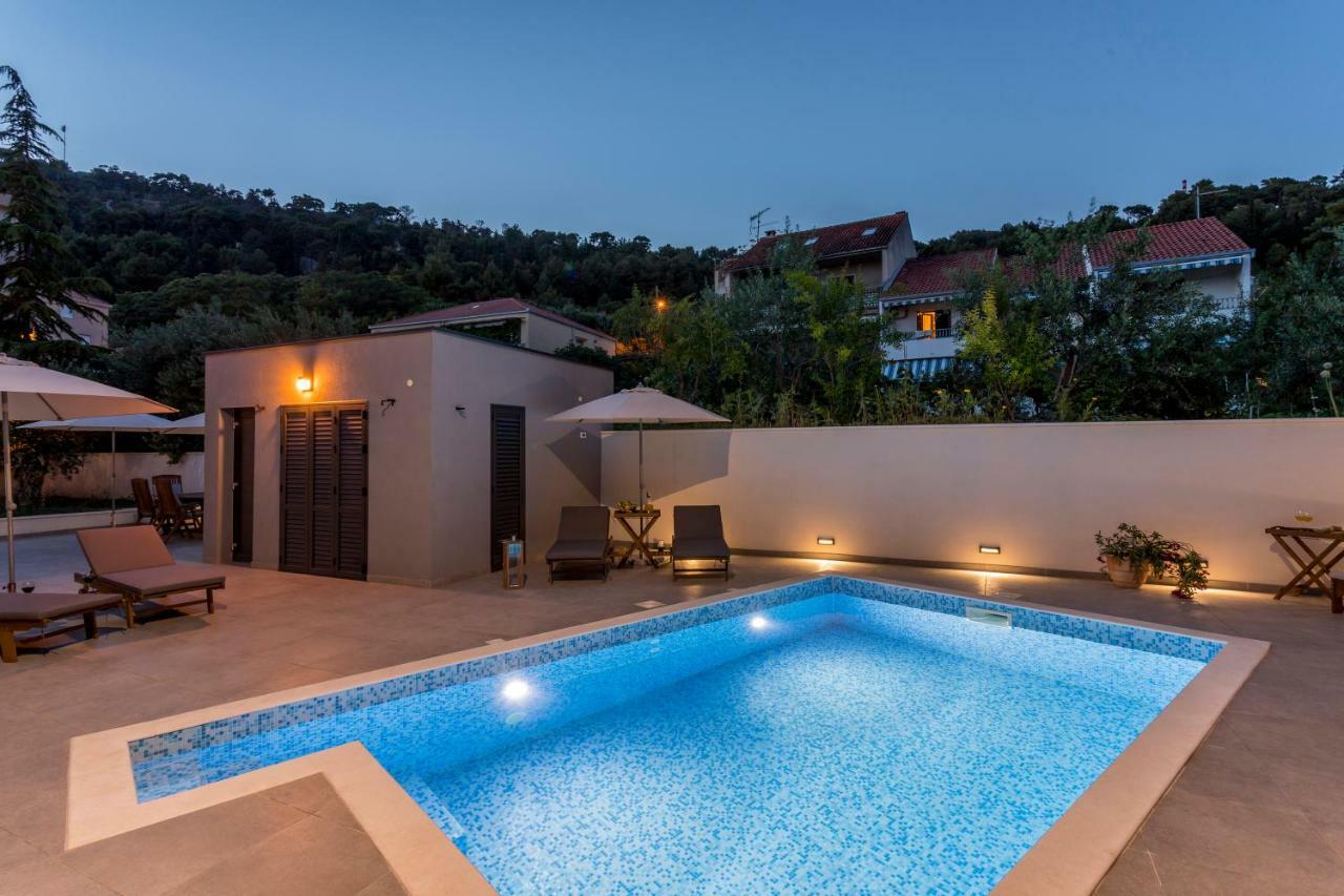 2nightstudios 4* Split