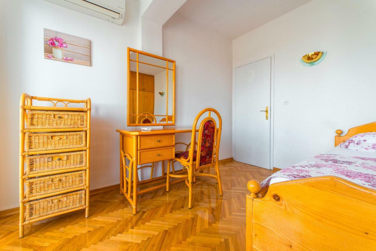 Zia Apartment