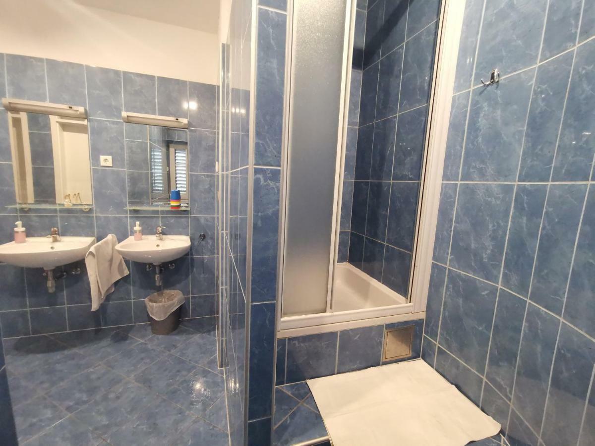 Spacious 140m2 Downtown 3 Bedroom
