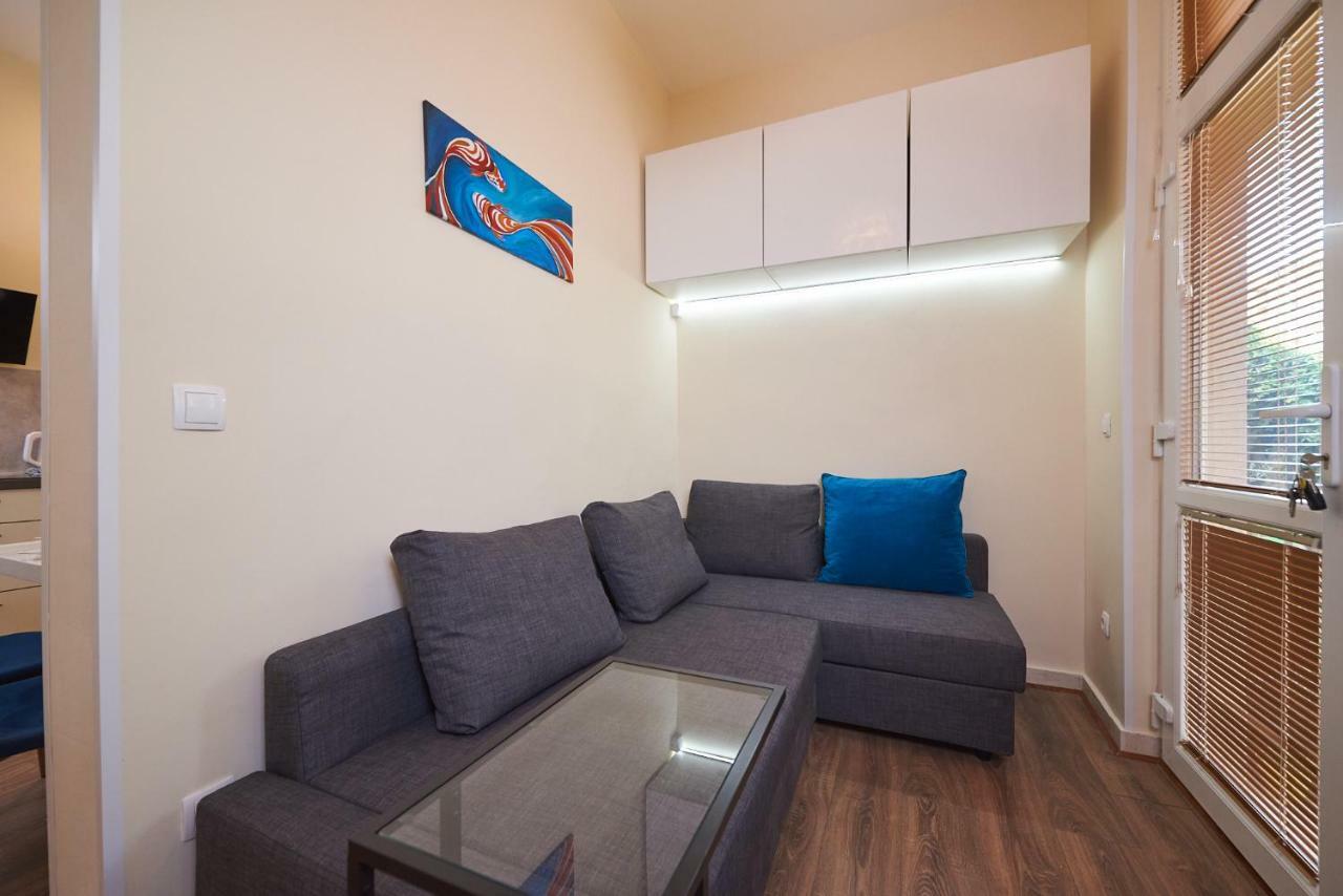 Nina Apartman *
