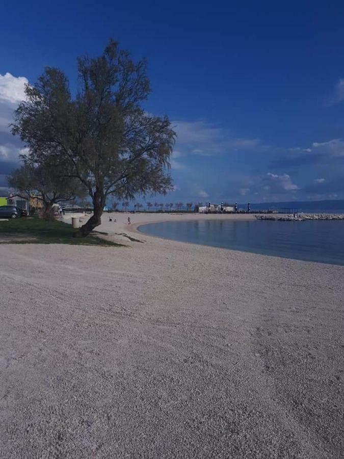 Bonus And Private Parking Appartement *