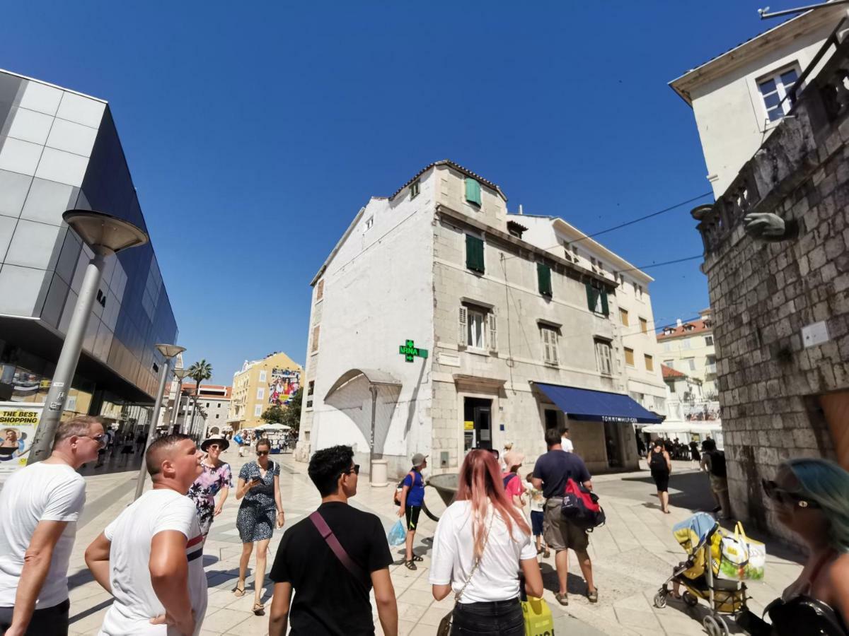Apartment Spacious 140m2 Downtown 3 Bedroom *