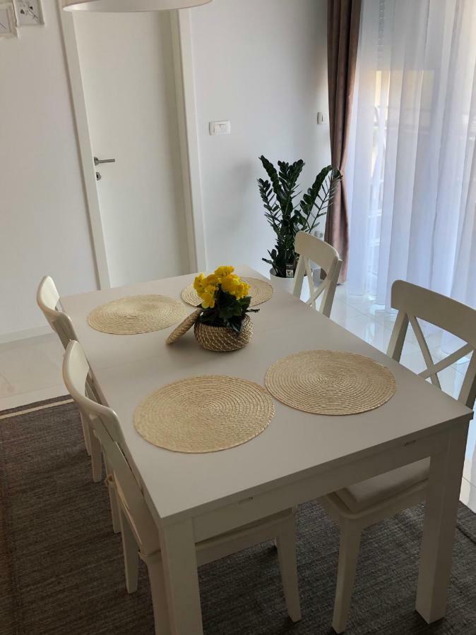 Mandica Apartment *