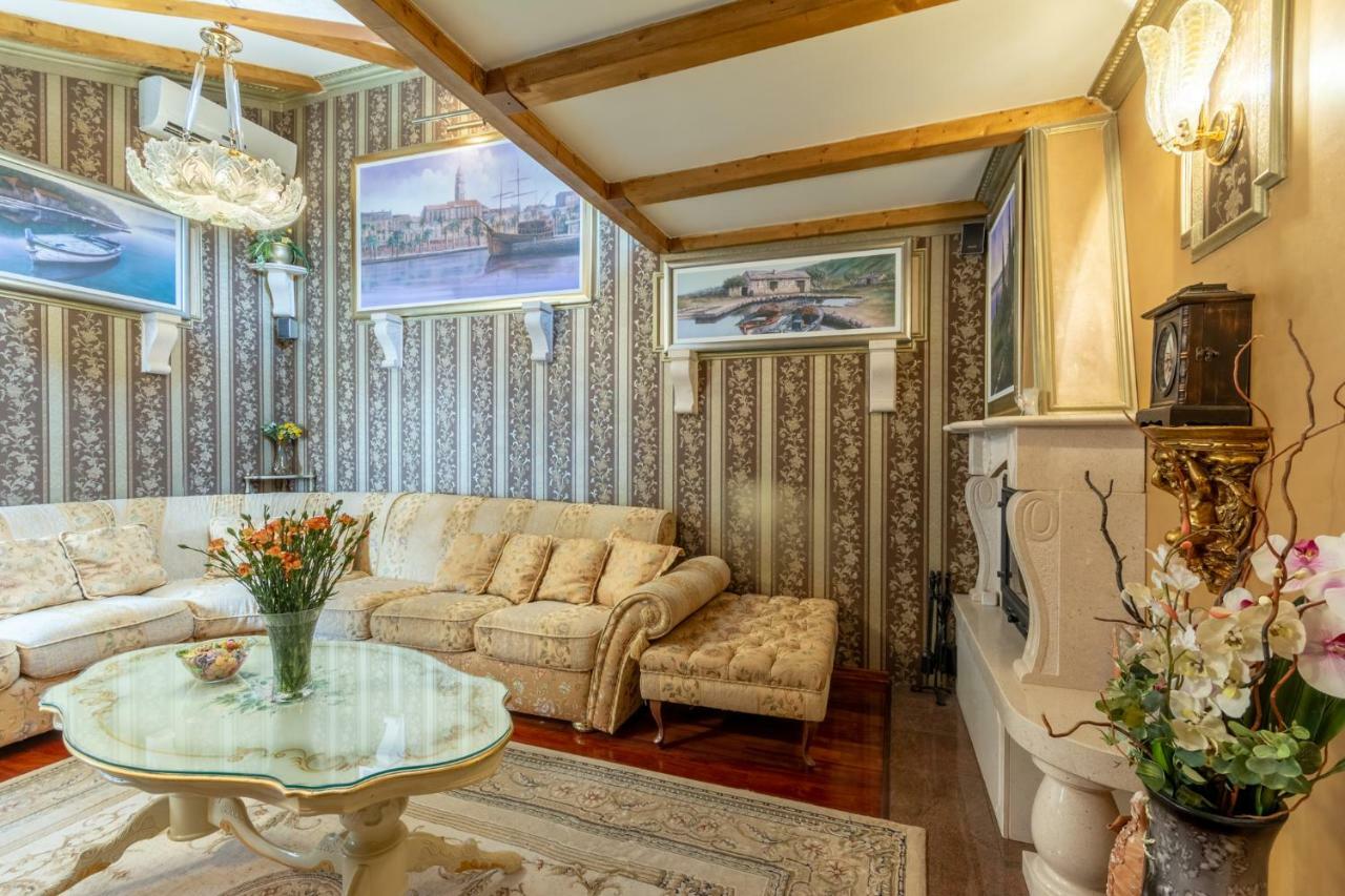 Superior Luxury Apartment