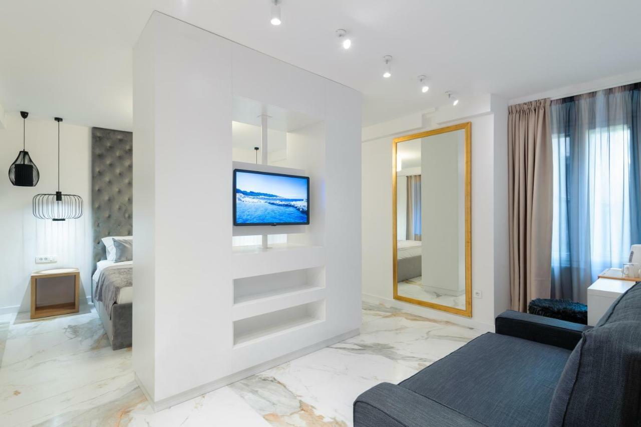Royal Luxury