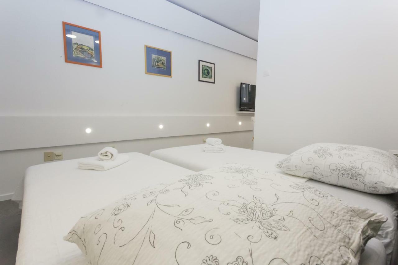 Apartman Maestro Metallic