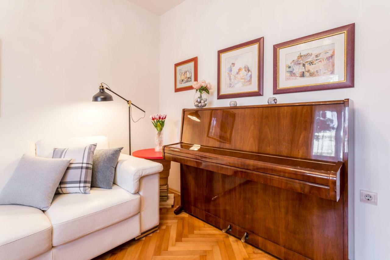 Lalu Apartment