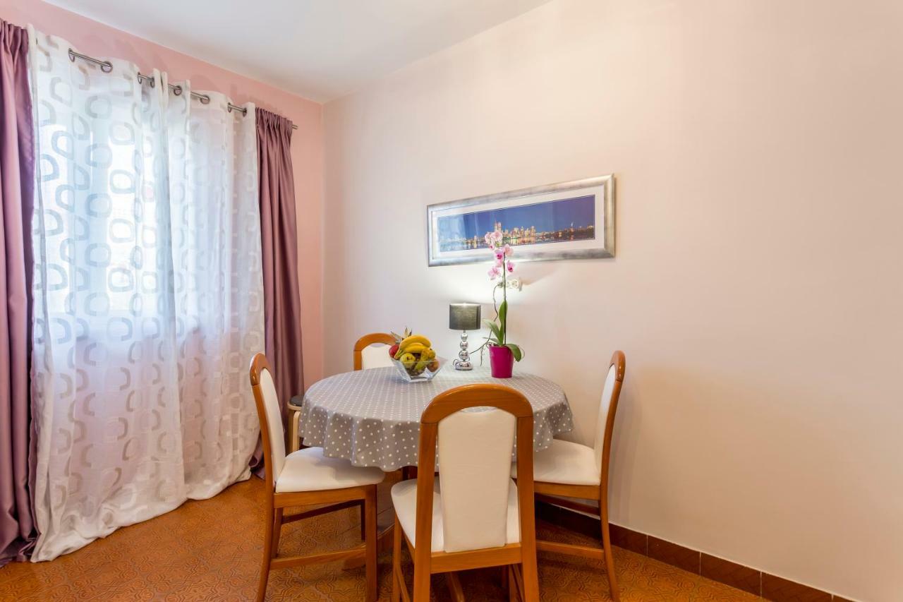 Apartment Lalu *