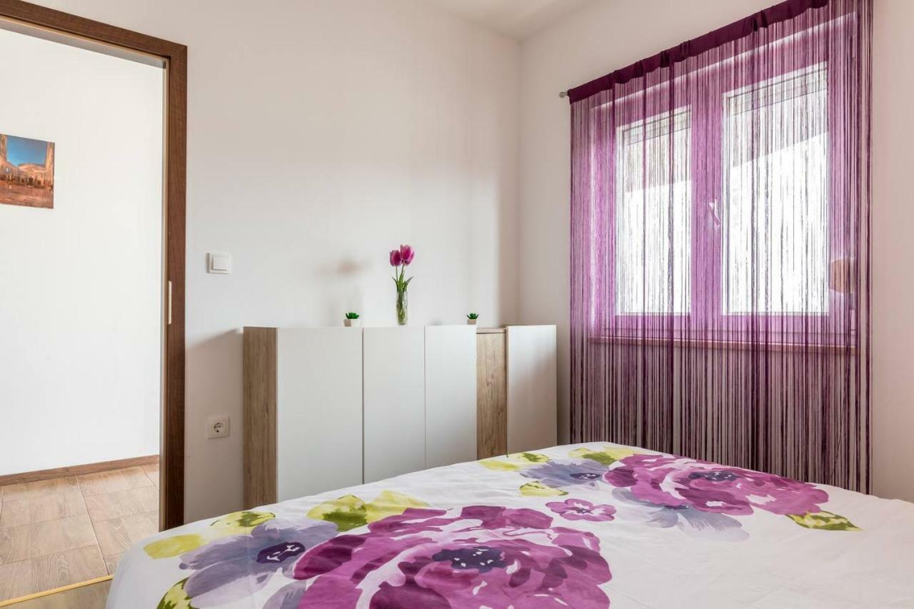 Ivancica Holiday home *