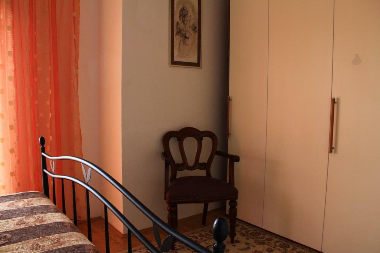 Guest house Znjan 3*