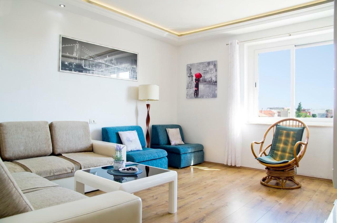 Apartment Port View-5 Min From Center Apartment