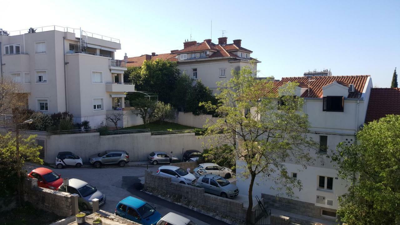 Antonija I Mateo, In The Center Of * Split