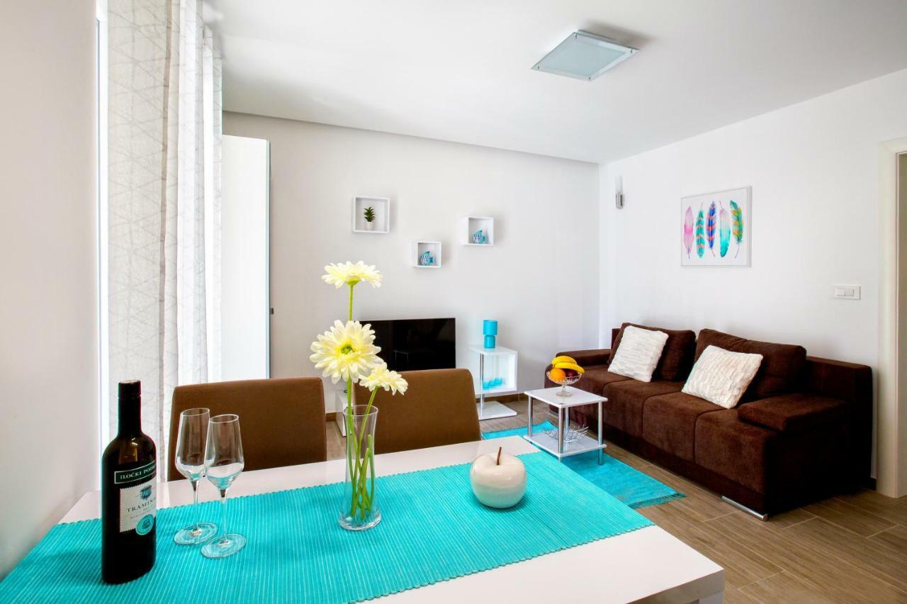Nives In The Center - Free Parking Apartamento *
