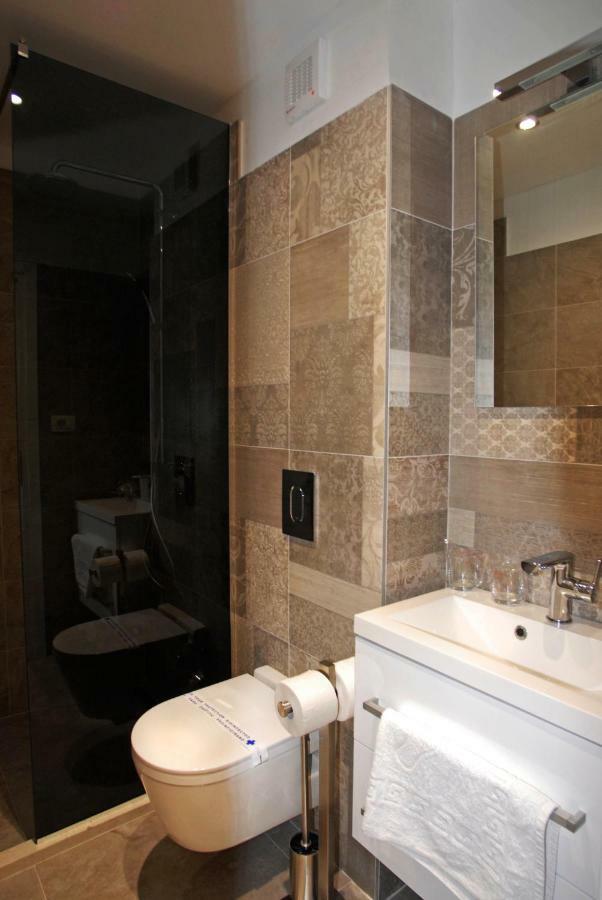 Elegant & Gostinjska kuća 4*