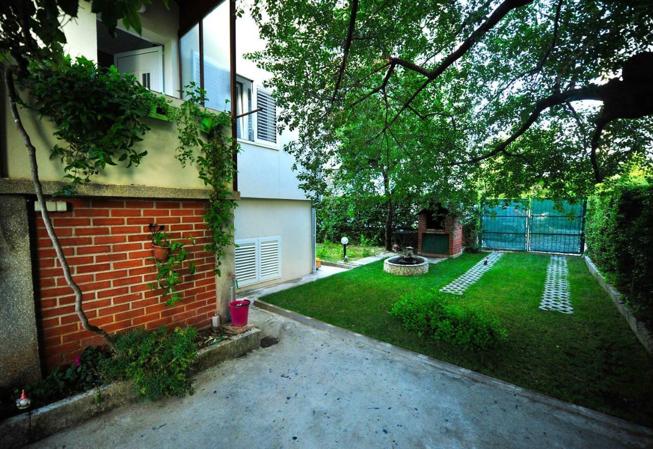Apartment Green Garden *